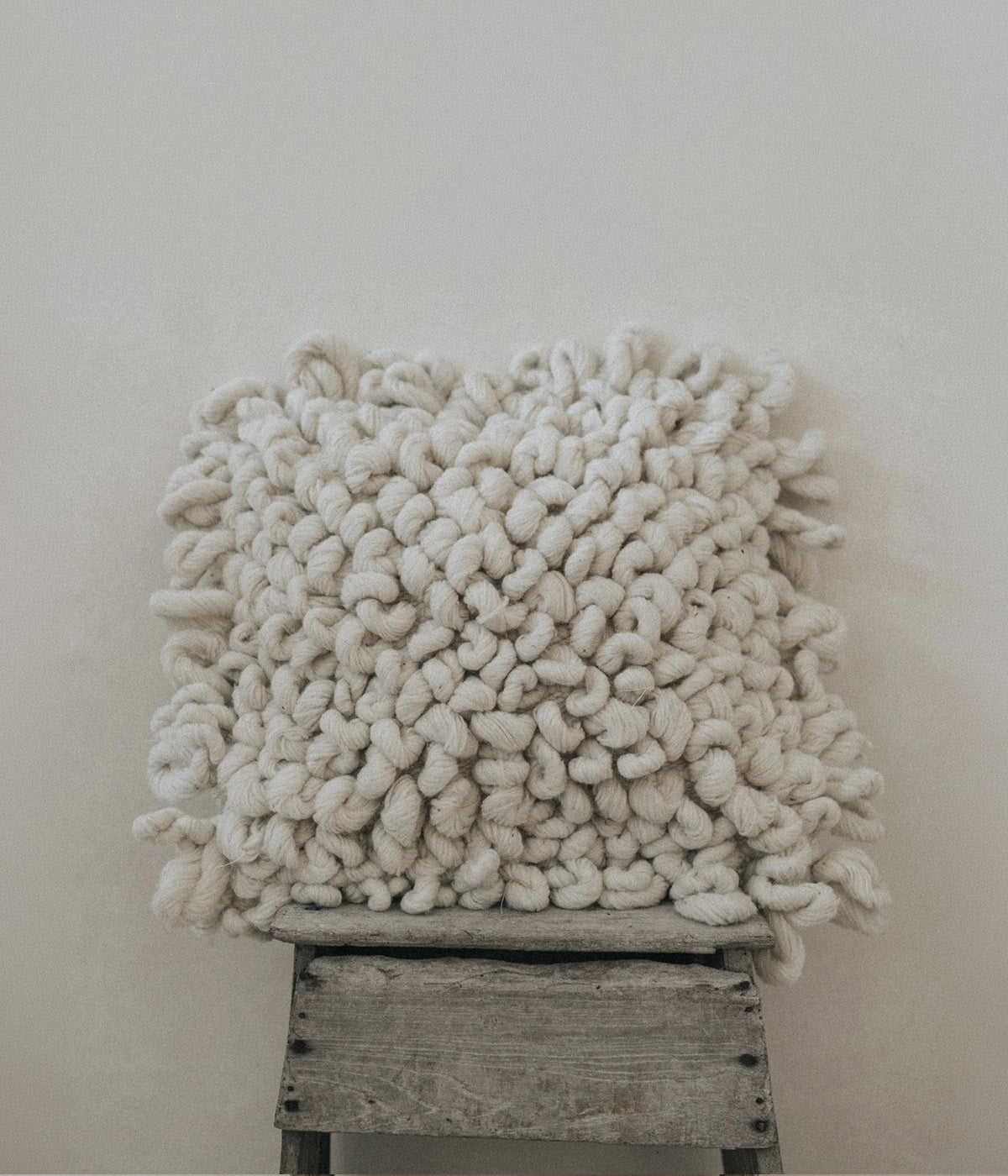 Chunky Loop Wool Throw Pillow, Natural 25" x 25"
